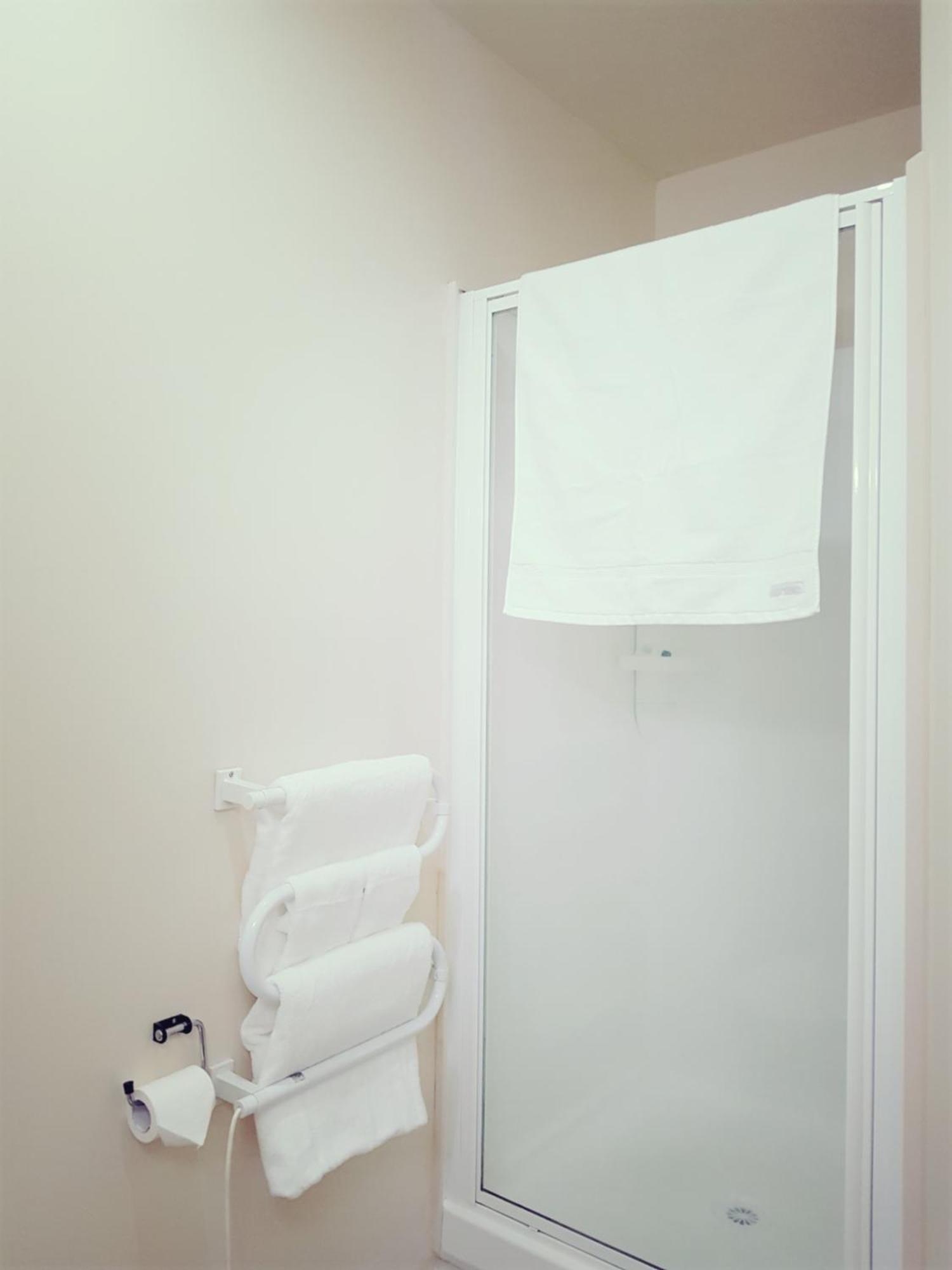 Wellington Central, 2Bedroom Suite 외부 사진